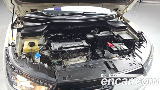 KG Mobility (SsangYong) Tivoli VX 2WD 2015 — фото 6