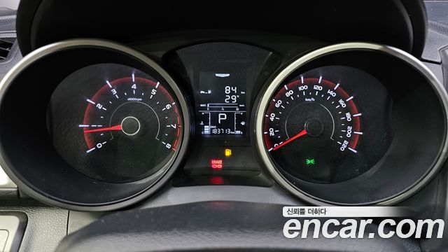 KG Mobility (SsangYong) Tivoli VX 2WD 2015 — фото 8