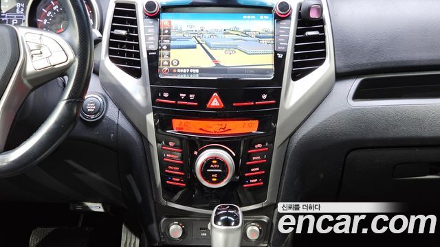 KG Mobility (SsangYong) Tivoli VX 2WD 2015 — фото 14