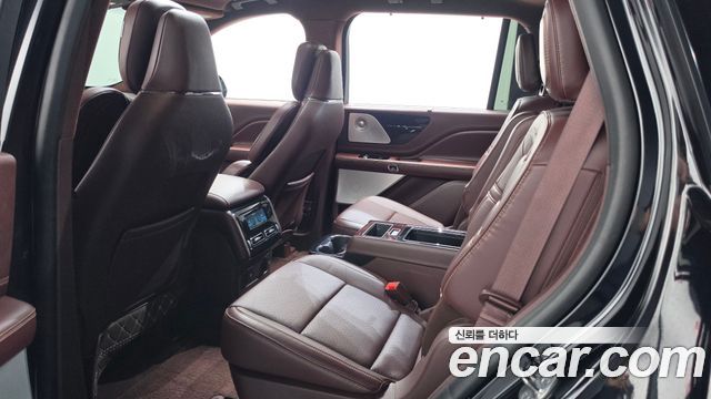 Lincoln Aviator (II) 3.0 Black Label AWD 2021 — фото 11