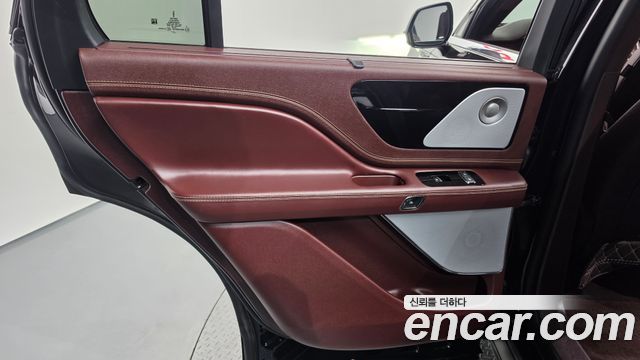 Lincoln Aviator (II) 3.0 Black Label AWD 2021 — фото 25