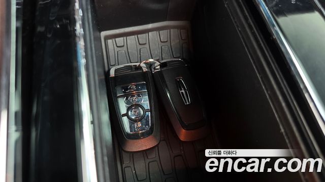 Lincoln Aviator (II) 3.0 Black Label AWD 2021 — фото 27