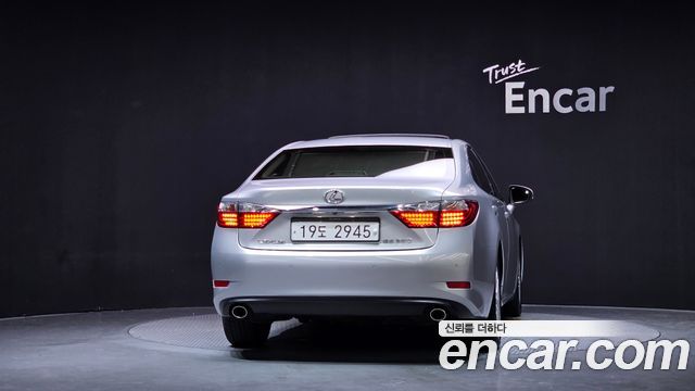 Lexus ES350 Supreme XV60 2013 — фото 4