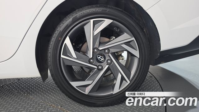 Hyundai Avante (CN7) 1.6 Inspiration 2024 — фото 21
