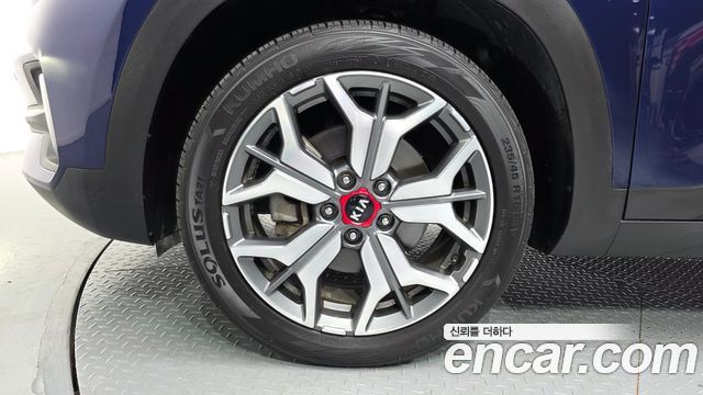 Kia Seltos Gasoline 1.6 Turbo 4WD Noblesse 2020 — фото 5