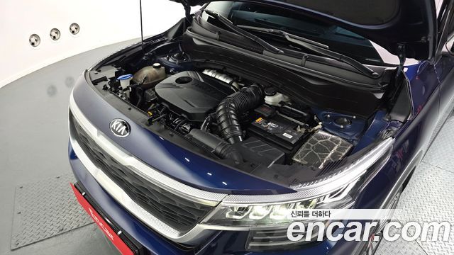 Kia Seltos Gasoline 1.6 Turbo 4WD Noblesse 2020 — фото 6