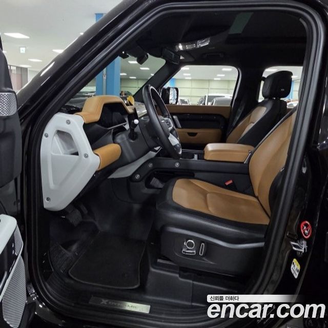 Land Rover Defender (L663) 130 D300 X-Dynamic HSE 2024 — фото 6