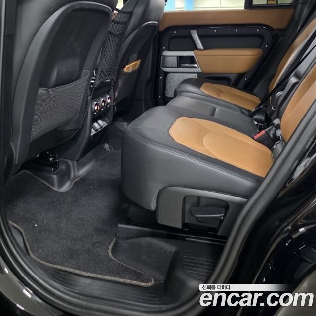 Land Rover Defender (L663) 130 D300 X-Dynamic HSE 2024 — фото 9
