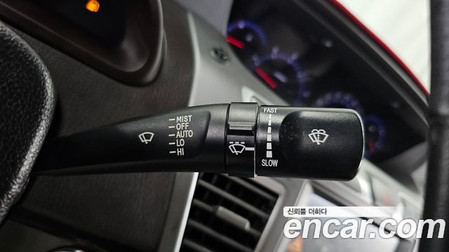 KG Mobility (SsangYong) Korando Turismo 4WD Chateau 9-seater 2015 — фото 18