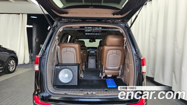 KG Mobility (SsangYong) Korando Turismo 4WD Chateau 9-seater 2015 — фото 20