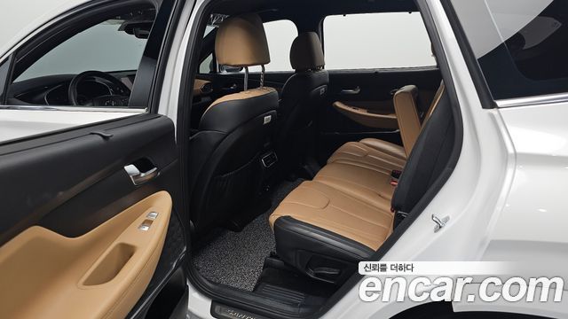 Hyundai Santa Fe Gasoline 2.5T 2WD Calligraphy 2023 — фото 12