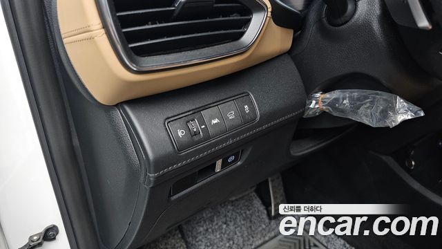 Hyundai Santa Fe Gasoline 2.5T 2WD Calligraphy 2023 — фото 18