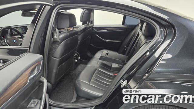 BMW 5 Series (G30) 520d M Sport Package Plus 2017 — фото 15