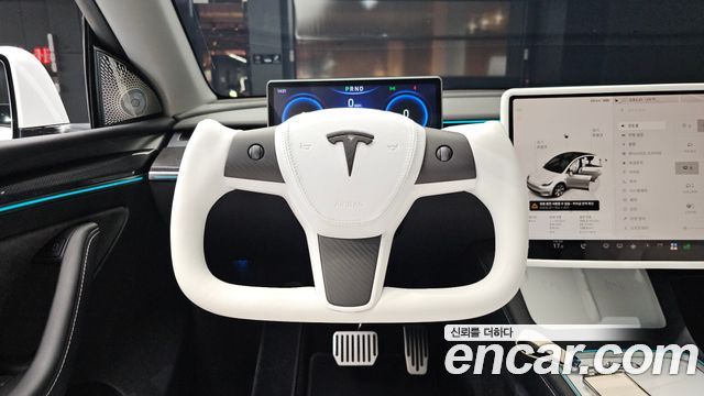 Tesla Model Y RWD 2024 — фото 17