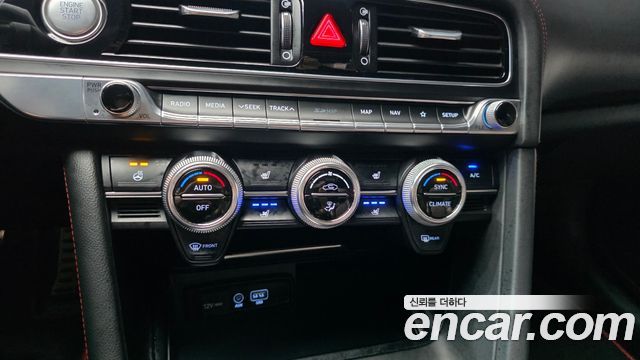 Genesis G70 2.0T AWD Supreme 2018 — фото 17