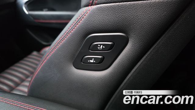 Genesis G70 2.0T AWD Supreme 2018 — фото 18