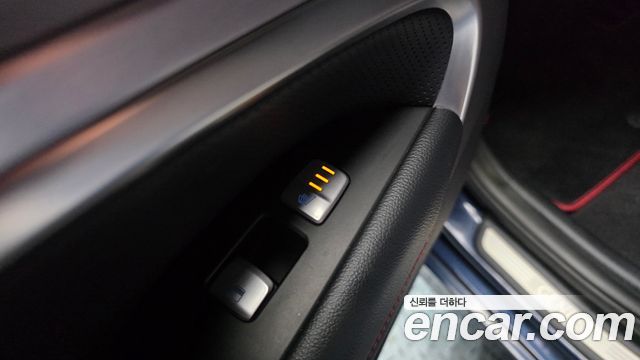Genesis G70 2.0T AWD Supreme 2018 — фото 19
