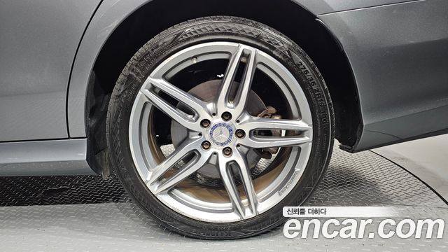Mercedes-Benz E-Class (W213) E350d 2017 — фото 21