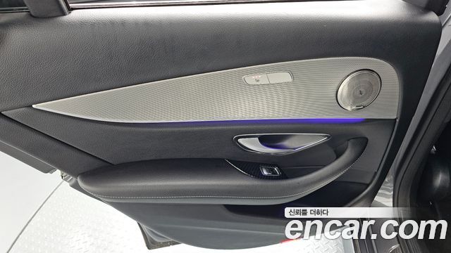 Mercedes-Benz E-Class (W213) E350d 2017 — фото 25