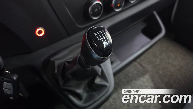 Renault Korea Master 2.3 13-Seater 2020 — фото 9