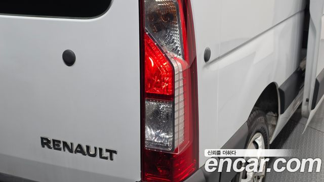 Renault Korea Master 2.3 13-Seater 2020 — фото 23