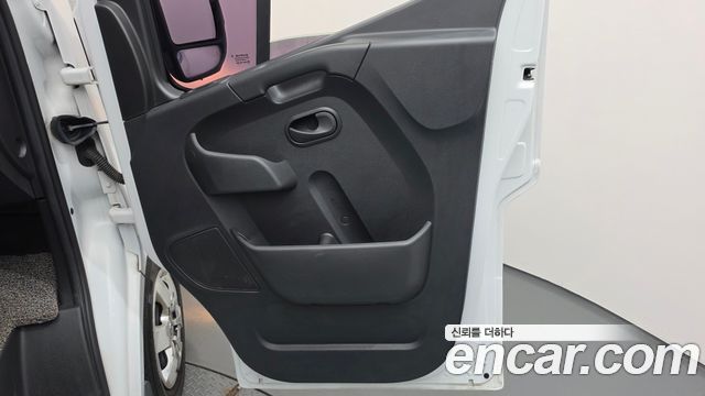 Renault Korea Master 2.3 13-Seater 2020 — фото 25