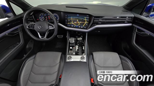 Volkswagen Touareg (III) 3.0 TDI R-Line 2023 — фото 7