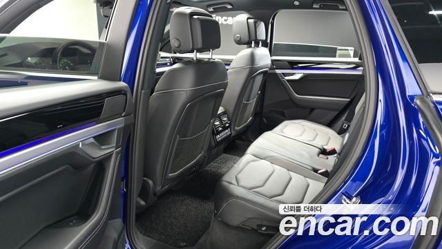 Volkswagen Touareg (III) 3.0 TDI R-Line 2023 — фото 15