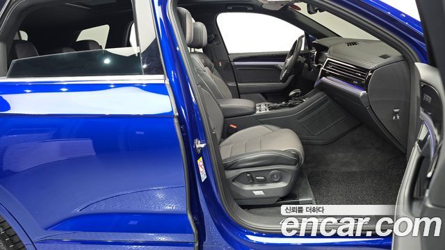 Volkswagen Touareg (III) 3.0 TDI R-Line 2023 — фото 32