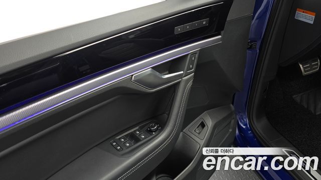 Volkswagen Touareg (III) 3.0 TDI R-Line 2023 — фото 34