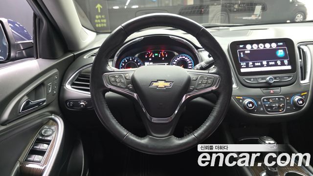 Chevrolet Malibu 2.0 Turbo LTZ Premium 2017 — фото 13