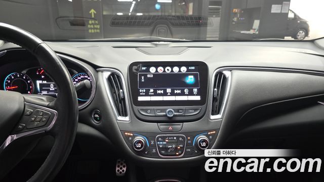 Chevrolet Malibu 2.0 Turbo LTZ Premium 2017 — фото 14