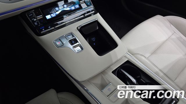 Hyundai Grandeur (IG) 2.5 Le Blanc 2023 — фото 9