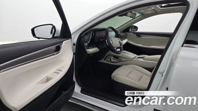 Hyundai Grandeur (IG) 2.5 Le Blanc 2023 — фото 10