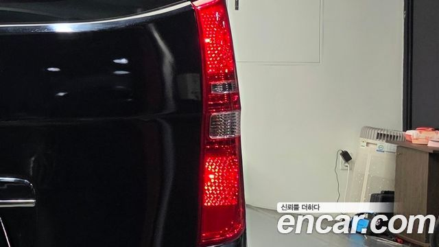 Hyundai Grand Starex Wagon 11-Seater Modern 2019 — фото 23