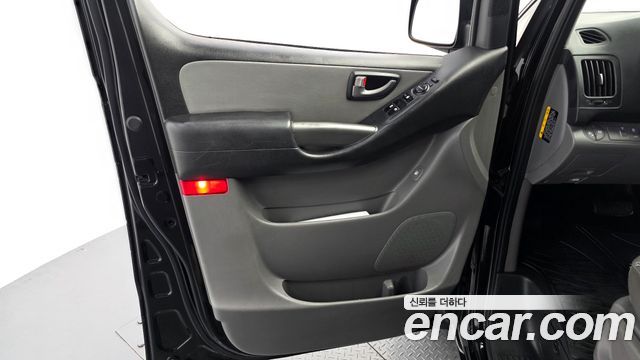 Hyundai Grand Starex Wagon 11-Seater Modern 2019 — фото 25