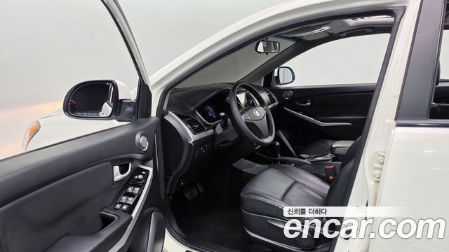KG Mobility (SsangYong) Korando C 2.0 RX 2WD DLX 2015 — фото 10