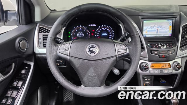 KG Mobility (SsangYong) Korando C 2.0 RX 2WD DLX 2015 — фото 12
