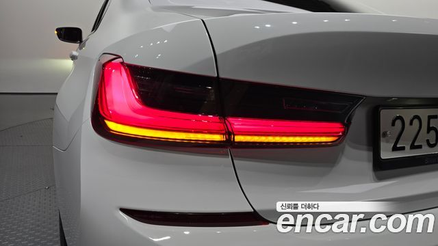 BMW 3 Series (G20) 320i M Sport 2020 — фото 23