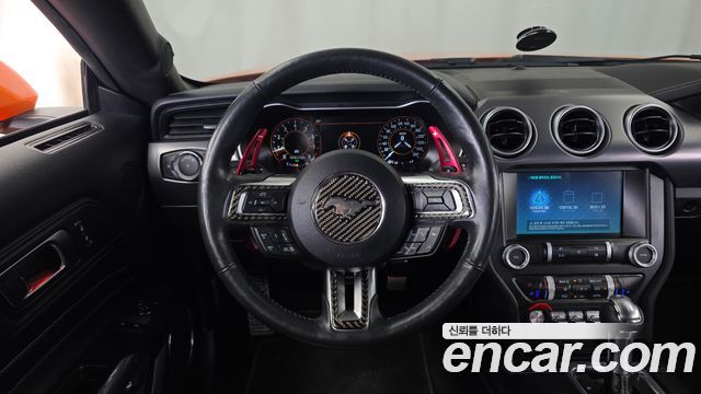 Ford Mustang Coupe 2020 — фото 13