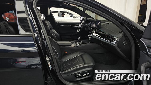 BMW 5 Series (G30) 523d xDrive M Sport 2021 — фото 11