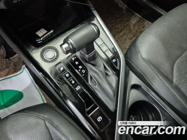 Kia Niro Prestige 2022 — фото 8