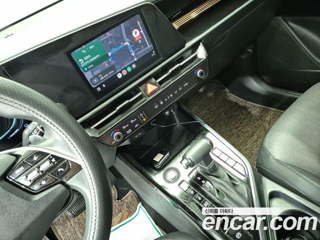 Kia Niro Prestige 2022 — фото 10