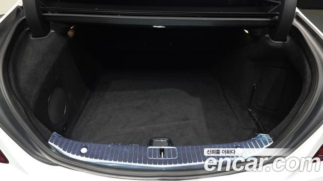 Mercedes-Benz S-Class (W222) Maybach S560 4MATIC 2018 — фото 20