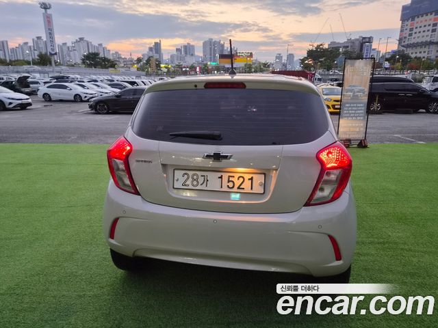 Chevrolet Spark LT 2019 — фото 5