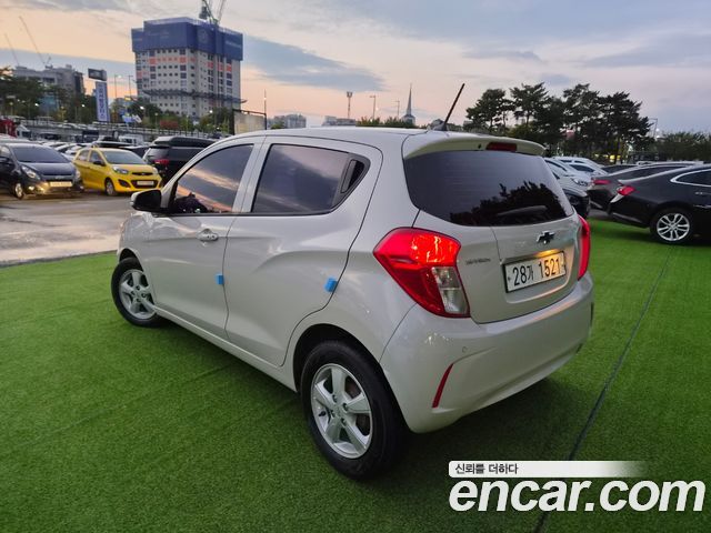 Chevrolet Spark LT 2019 — фото 6