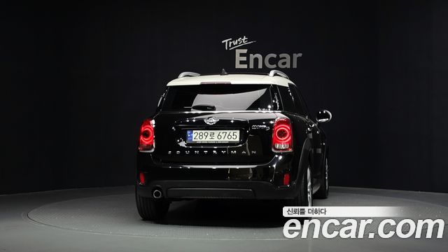 MINI Cooper D Countryman Standard 2nd 2017 — фото 4