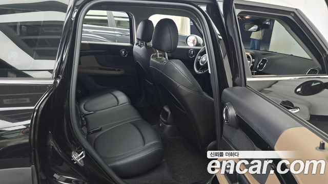 MINI Cooper D Countryman Standard 2nd 2017 — фото 15