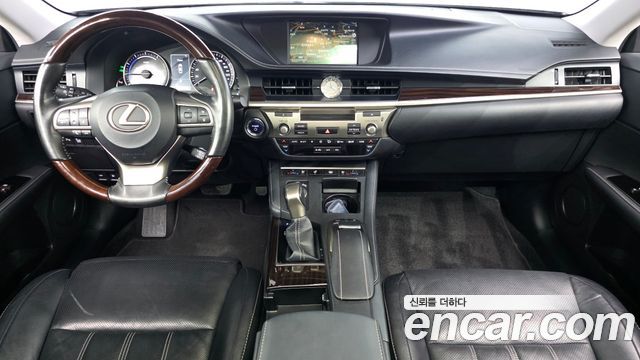 Lexus ES300h Supreme+ XV60 2018 — фото 7