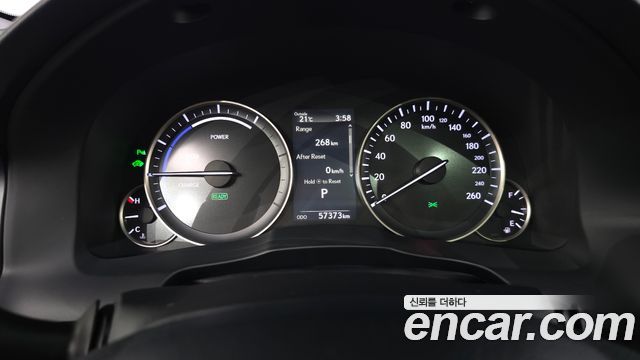 Lexus ES300h Supreme+ XV60 2018 — фото 8